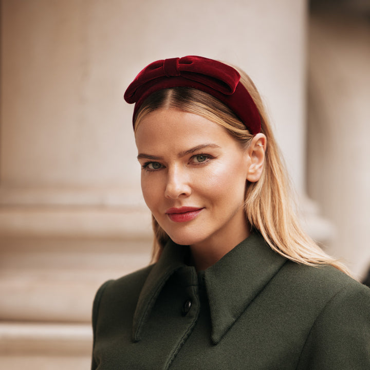 Velvet headband with bow