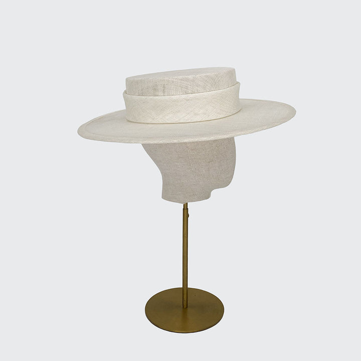 Fine straw boater with band
