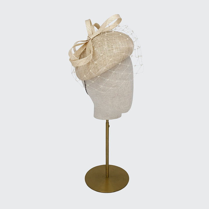 Natural beret pillbox with veiling