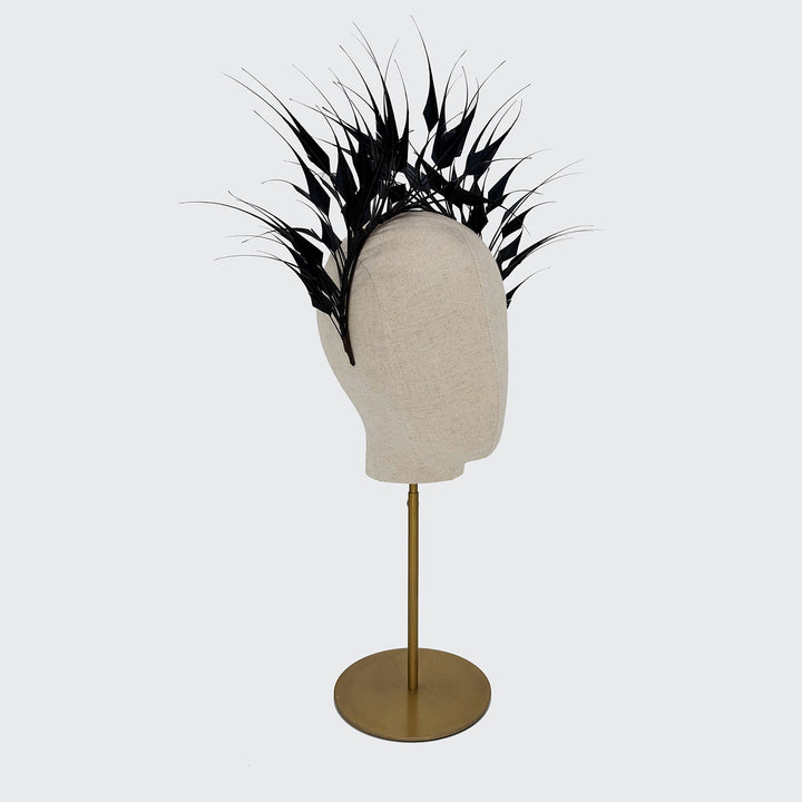 Black diamond-cut feather crown