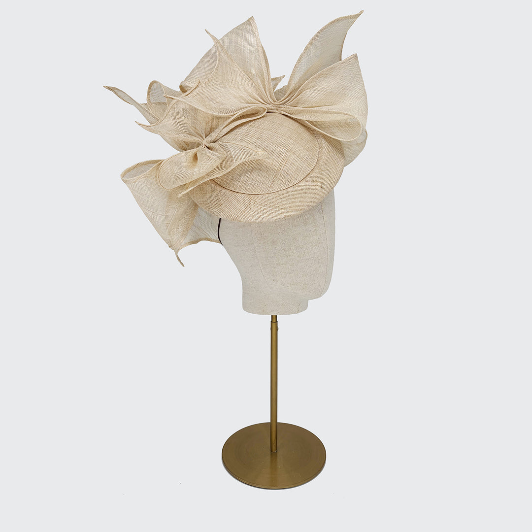 Natural button pillbox with bows