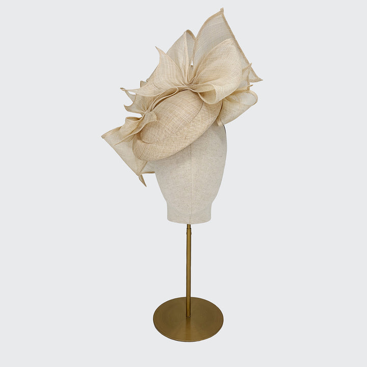 Natural button pillbox with bows